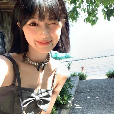 仙人坝的红衣兜